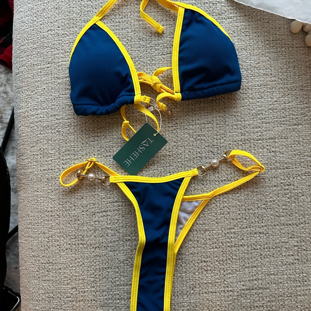 Tashehe swimsuit